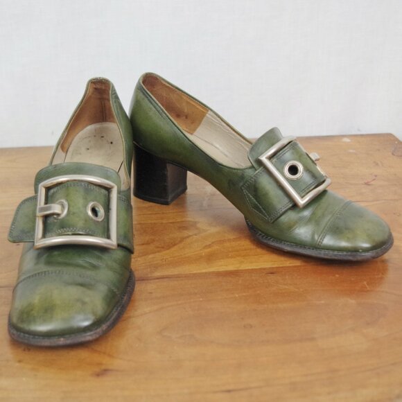 Pierre Cardin Shoes - 60's Vintage Pierre Cardin Paris Green Leather Buckle Front Heels 7AA